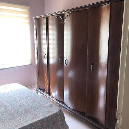 Daire Kaleici Muhtesem Konum Genis Balkonlu Mutfakli Antalya
