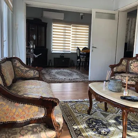 Kaleici Muhtesem Konum Genis Balkonlu Mutfakli Apartamento *