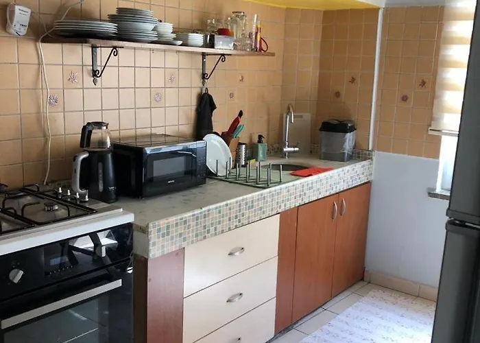 Kaleici Muhtesem Konum Genis Balkonlu Mutfakli
