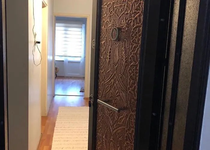 Kaleici Muhtesem Konum Genis Balkonlu Mutfakli *