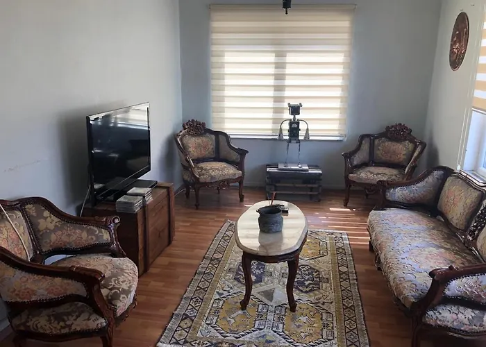 公寓 Kaleici Muhtesem Konum Genis Balkonlu Mutfakli