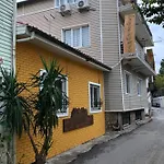 Kaleici Muhtesem Konum Genis Balkonlu Mutfakli شقة
